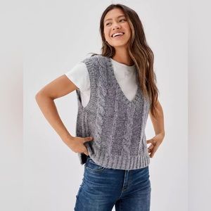 American Eagle Sweater Vest